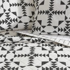 Full/Queen Reversible Arrowhead Quilt Set