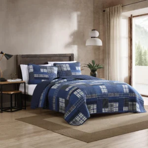 Full/Queen Reversible Patchwork Quilt Set