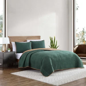 Full/Queen Solid Pattern Quilt Sets with Geometric Stitching