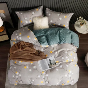 Neutral Abstract Berry Print Duvet Cover Set