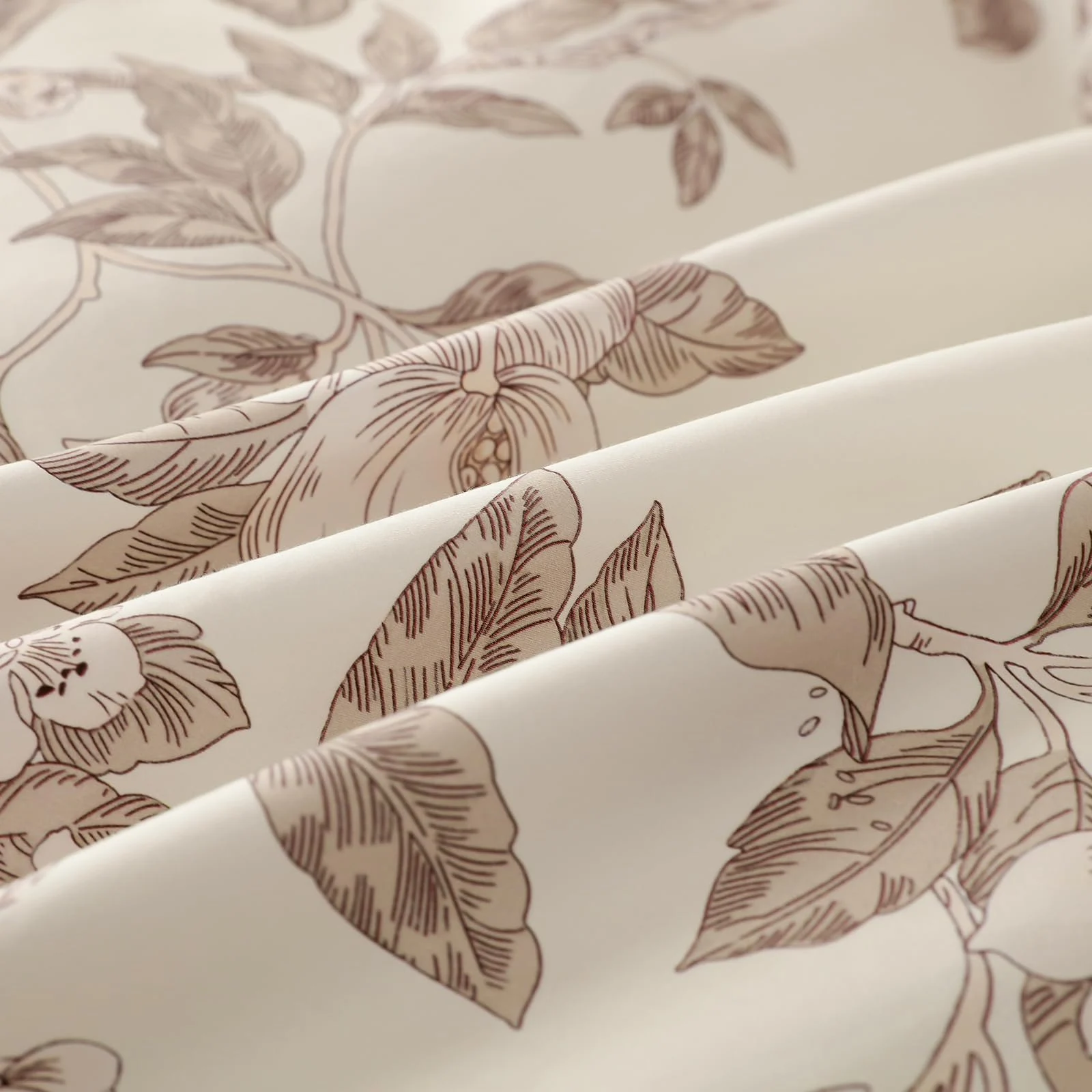 Neutral Floral Vine Print Duvet Cover Set Neutral Floral Vine Print Duvet Cover Set